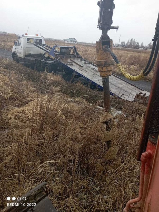 Услуги мини-экскаватора с ямобуром KUBOTA