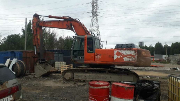 Аренда экскаватора с гидромолотом и гидроножницами Hitachi ZX330