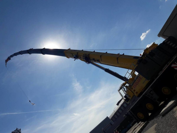 Заказать автокран вездеход Liebherr