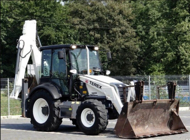 Аренда челюстного экскаватора-погрузчика TEREX 970, JCB