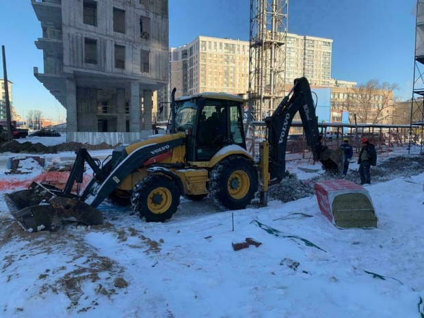 Аренда челюстного экскаватора-погрузчика TEREX 970, JCB