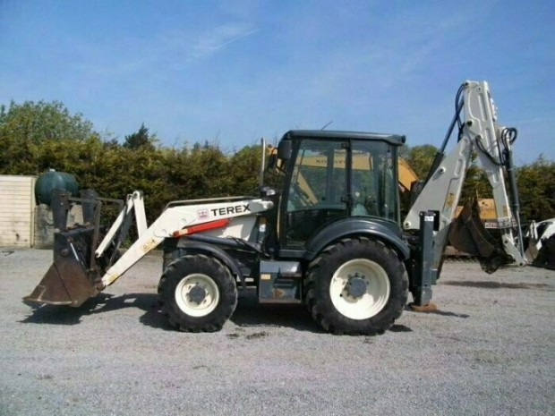 Аренда челюстного экскаватора-погрузчика TEREX 970, JCB
