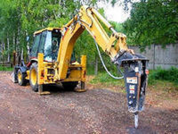 Аренда челюстного экскаватора-погрузчика TEREX 970, JCB