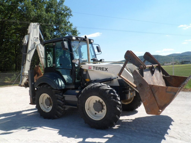 Аренда челюстного экскаватора-погрузчика TEREX 970, JCB