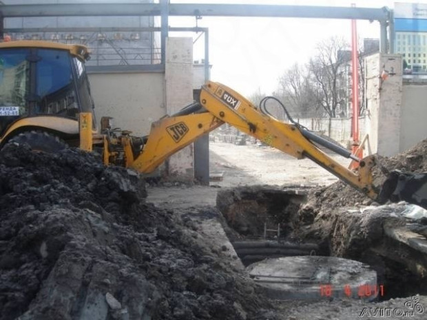 Аренда челюстного экскаватора-погрузчика TEREX 970, JCB