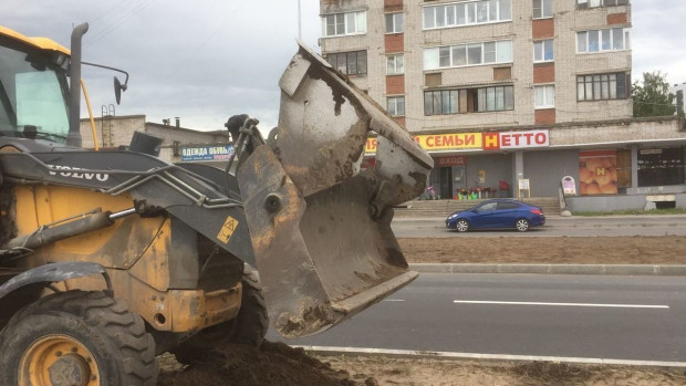 Аренда челюстного экскаватора-погрузчика TEREX 970, JCB