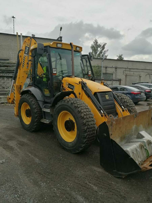 Аренда челюстного экскаватора-погрузчика TEREX 970, JCB