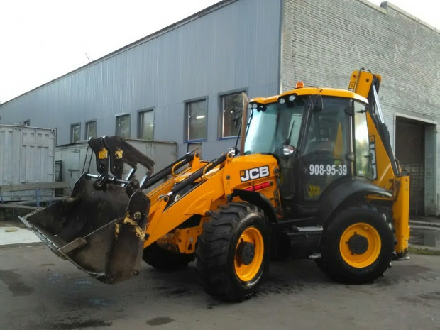 Аренда челюстного экскаватора-погрузчика TEREX 970, JCB