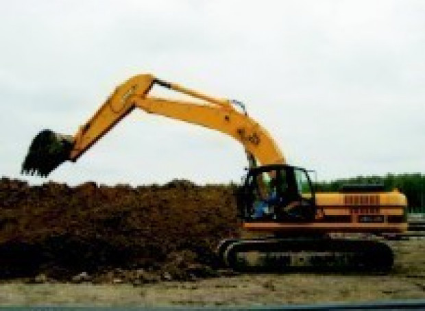 Поворотный гусеничный экскаватор Гусеничный JCB 205