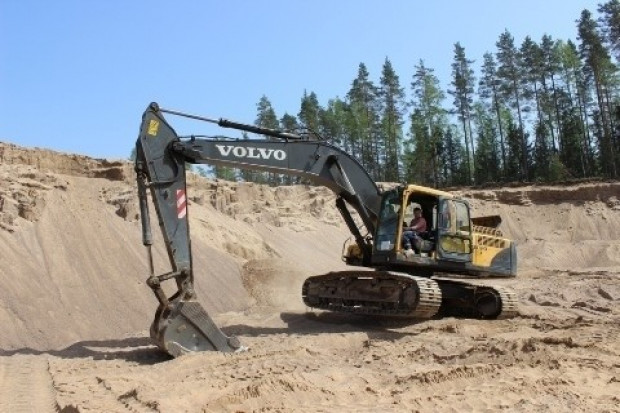 Поворотный гусеничный экскаватор Гусеничный JCB 205