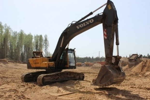 Поворотный гусеничный экскаватор Гусеничный JCB 205